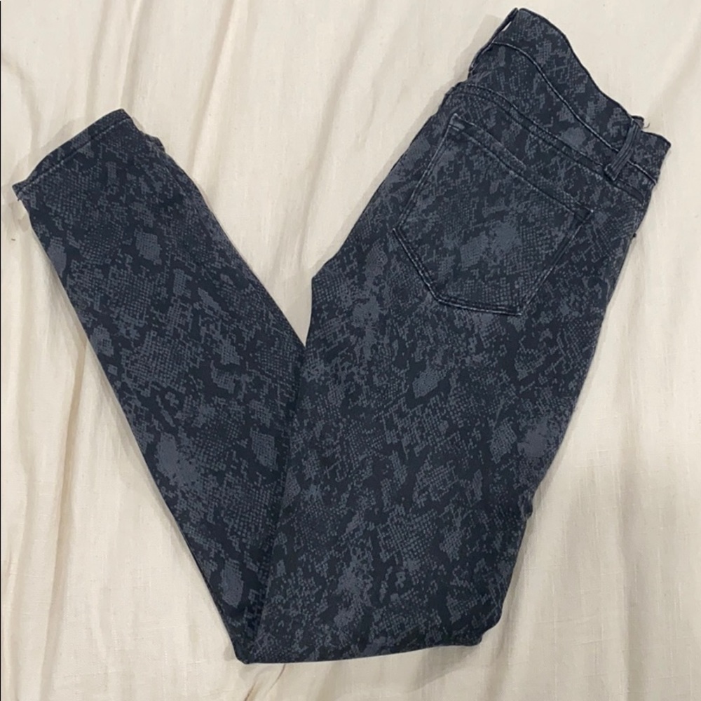 Frame le skinny de Jeanne tonal python print jean